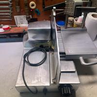 Affettatrice per salumi