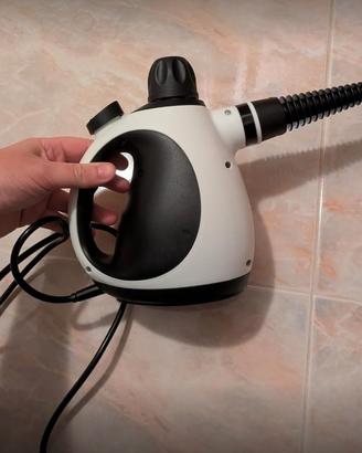 Pulitore a vapore con accessori 