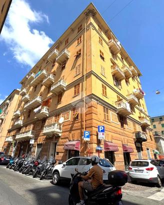 4 LOCALI A GENOVA