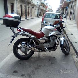 Guzzi Breva 750