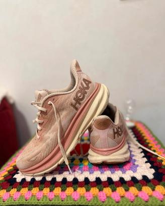 Hoka Clifton 9 
