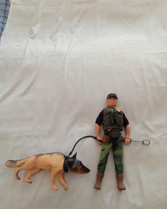 Bambola soldato militare con cane e accessori 