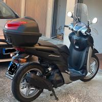Scooter yamaha Xenter 150