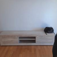 Porta tv 2 ante con vano a giorno e mensola