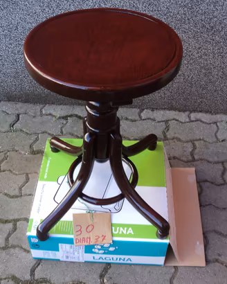 Sgabello thonet firmato per piano