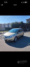 macchina opel corsa 2008