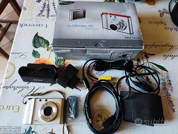 Fotocamera Samsung NV 100 HD Usata