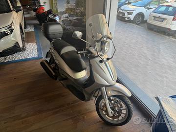 Piaggio Beverly 500
