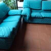 due divani a due posti ( anche singolarmente )