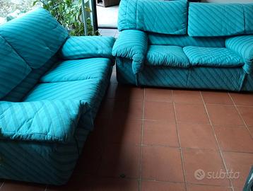 due divani a due posti ( anche singolarmente )