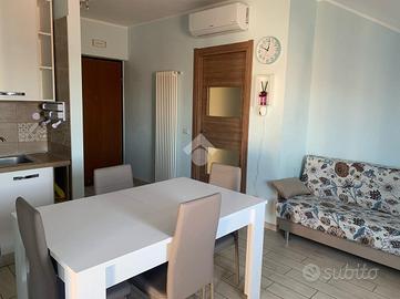 3 LOCALI A CASERTA