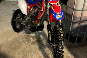 Moto cross Honda CRF 250