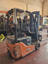 Carrello elevatore elettrico 1600 kg modello Toyot