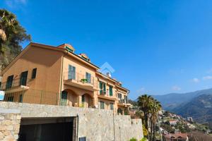 2 LOCALI A VALLEBONA