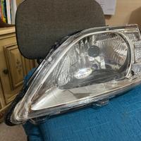 Faro SX Dacia Logan
