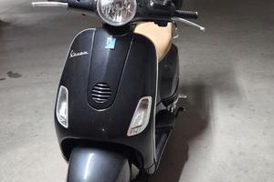 Vespa LX 150