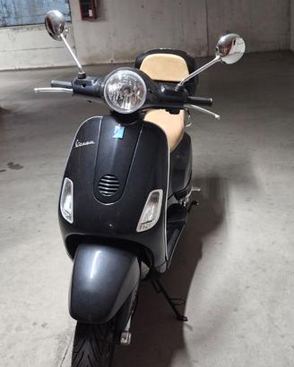 Vespa LX 150