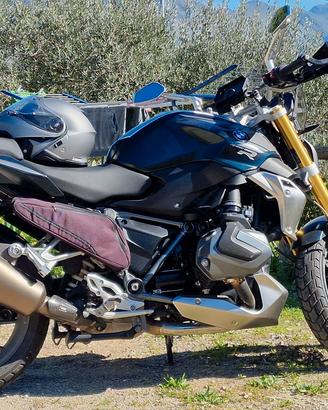 BMWR1250R