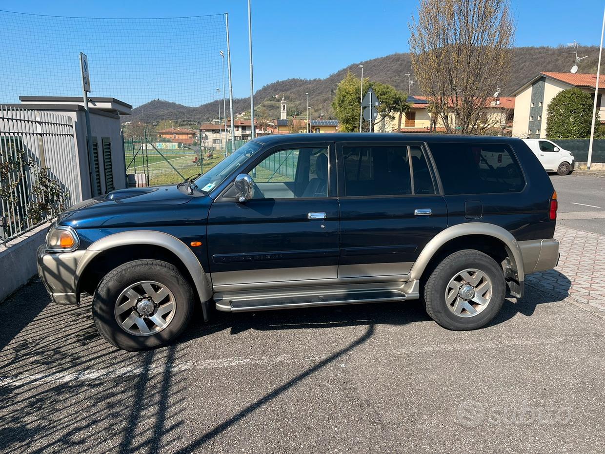 MITSUBISHI Pajero Sport