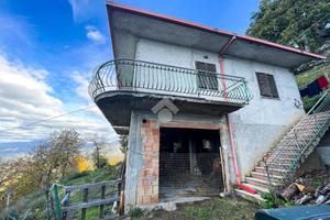 CASA INDIPENDENTE A NOCERA TERINESE