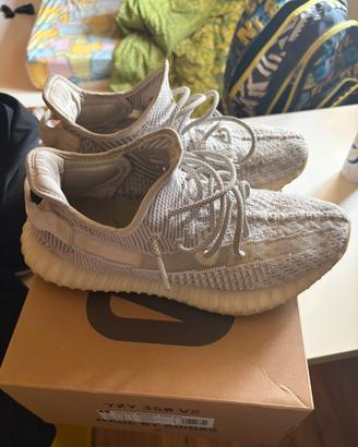 Yeezy boost v2 static