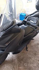 Yamaha xmax 300