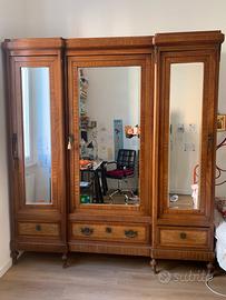 Delizioso armadio depoca primi del 900