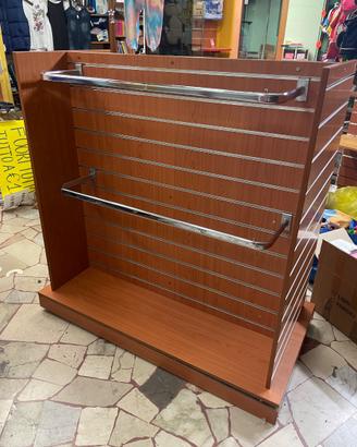 Arredamento negozio