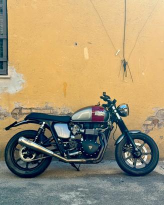 Triumph bonneville special