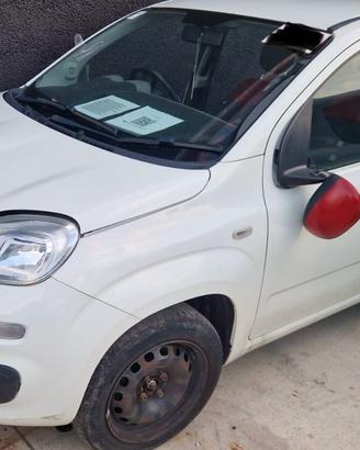 Fiat Panda 3 serie 1.2L benzina anno 2015 per rica