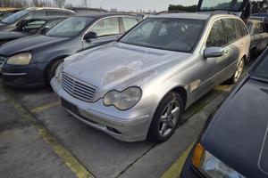 Mercedes Classe C W203 Berlina Demolita - Ricambi