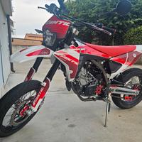Moto Fantic 125 XMF 