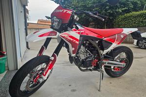 Moto Fantic 125 XMF 