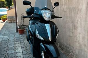 Beverly 350 sport touring