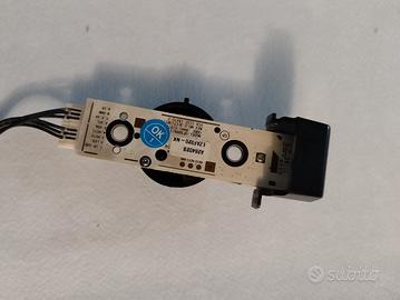 Pulsante accensione  per TV Samsung  EU32F4000AW
