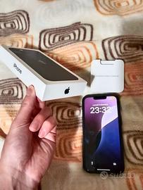 iPhone 13 nuovo con cover e pellicola
