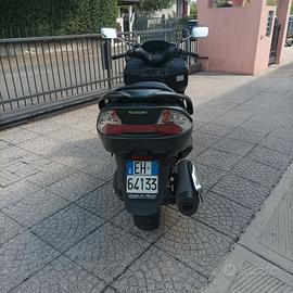 SUZUKI BURGMAN 400