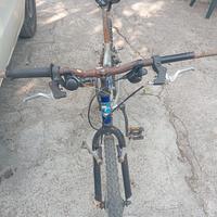 bici nuova usata pochissimo e una jumpertrek