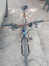 bici nuova usata pochissimo e una jumpertrek