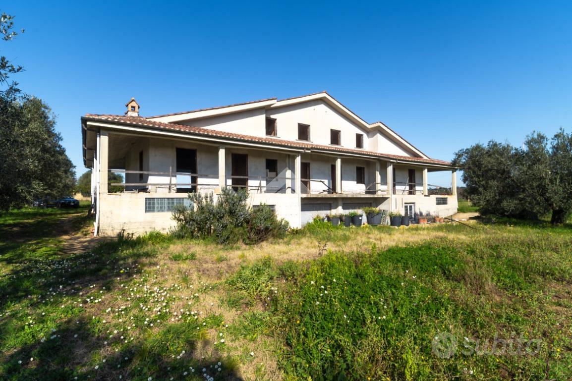 RUSTICO A CERVETERI - Vista 5