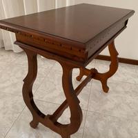 Tavolino in legno vintage