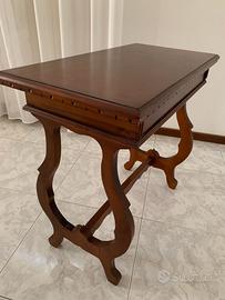 Tavolino in legno vintage