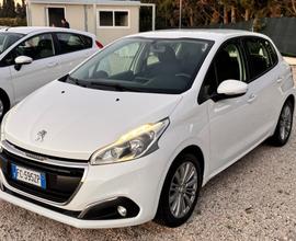 Peugeot 208 BlueHDi 75 5 porte Allure