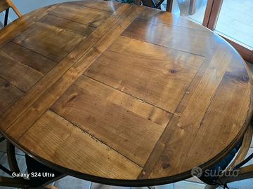 Tavolo e sedie Roche Bobois