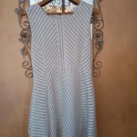 Abito con gonna a ruota