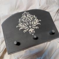 portachiavi/appendini dipinti a mano shabby 