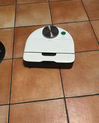 Robot aspirapolvere folletto