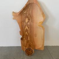 Tagliere intagliato a mano