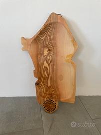 Tagliere intagliato a mano