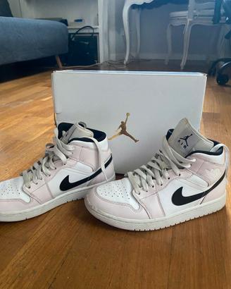 Jordan 1 Mid rosa chiaro (donna) numero 40.5